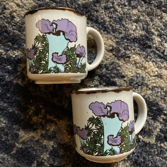 Vintage Kiln Craft STL Mugs